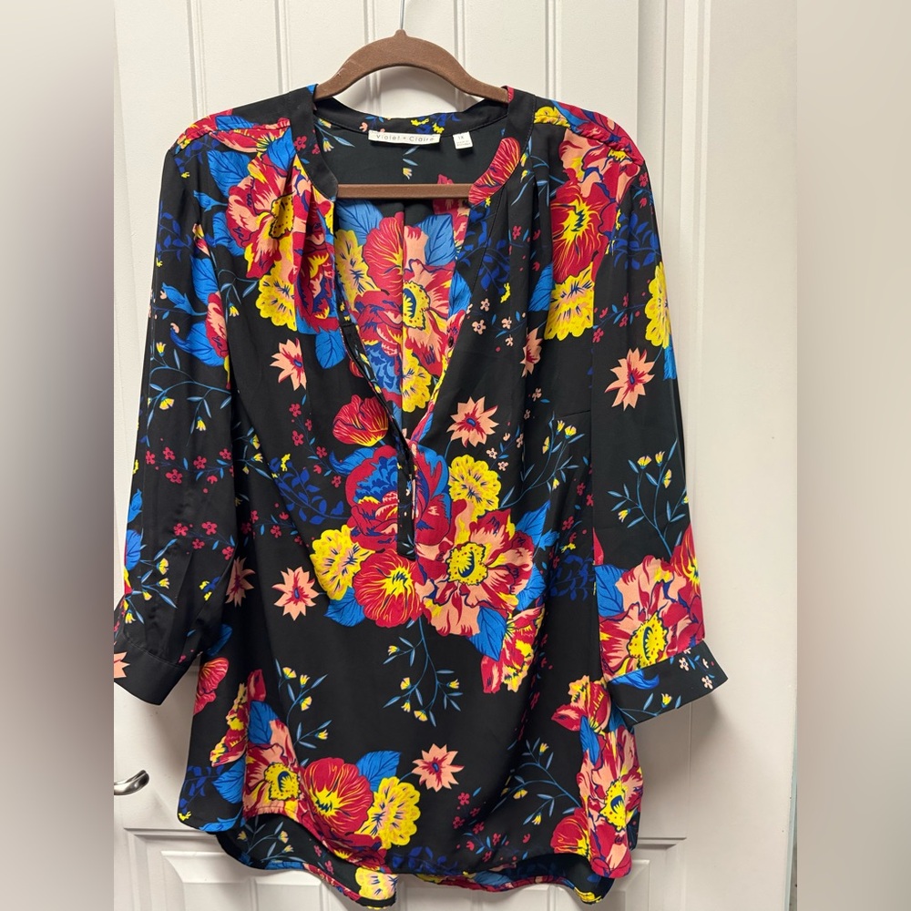 Violet & Claire Black Floral Blouse